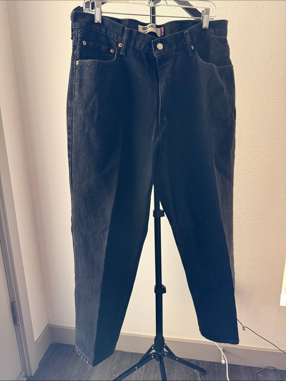 Levi's Relaxed Fit Black Denim Jeans